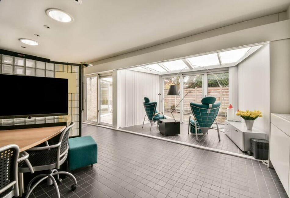 living-room-addition ต่อเติมข้างบ้านให้เป็นห้องรับแขก
