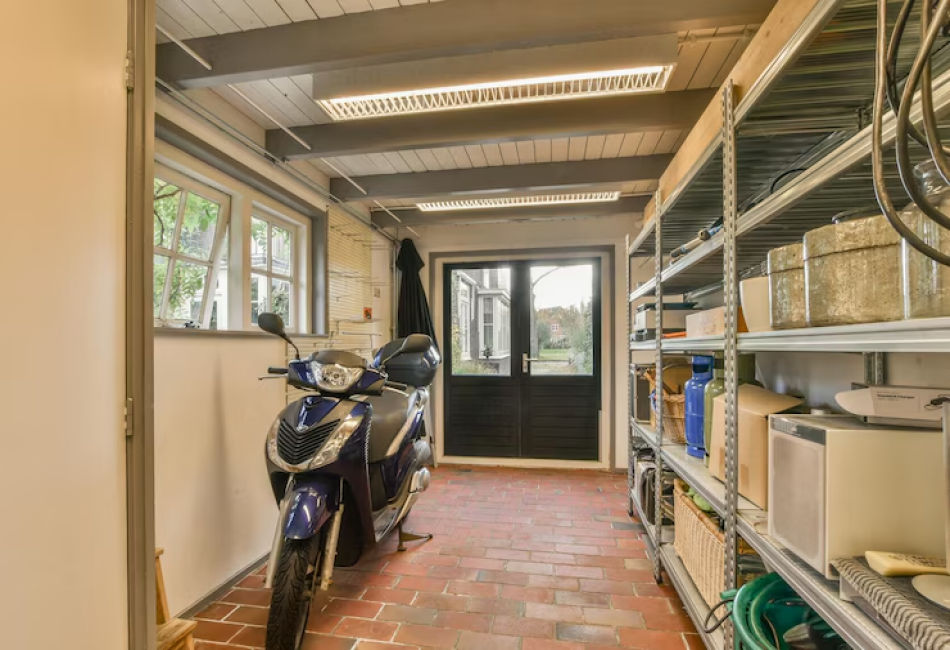 storage-room-addition ต่อเติมข้างบ้านให้เป็นห้องเก็บของ