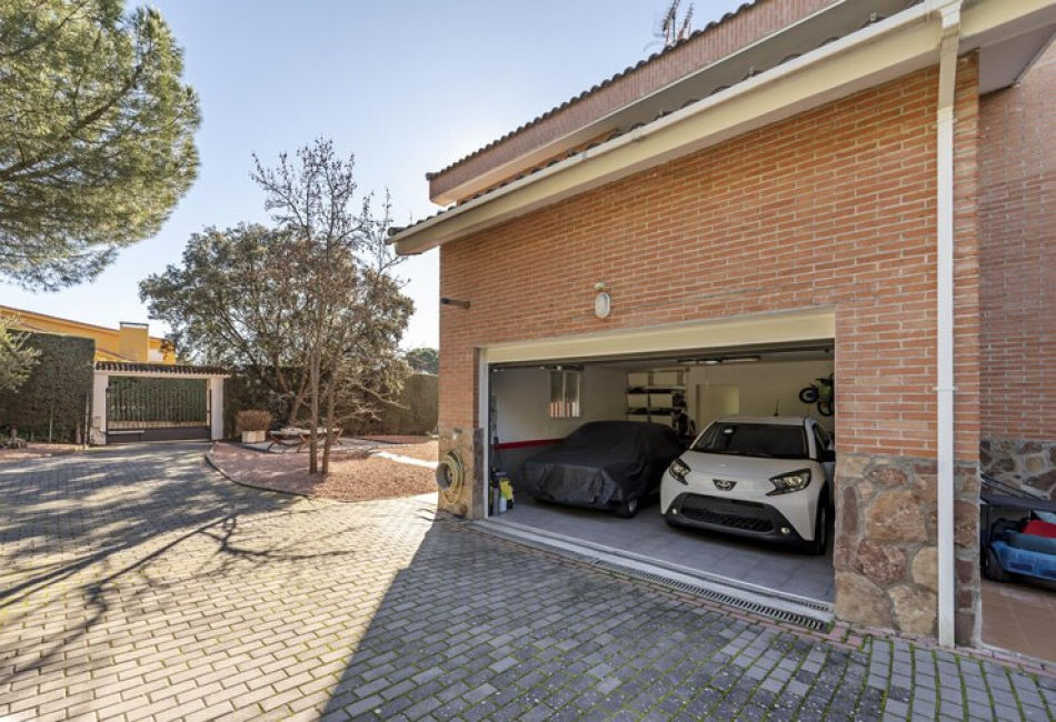 garage-addition ต่อเติมข้างบ้านให้เป็นโรงรถ